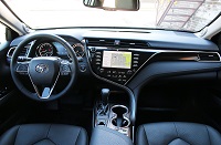 Прокат авто бизнес класс Тойота Камри V70 с водителем